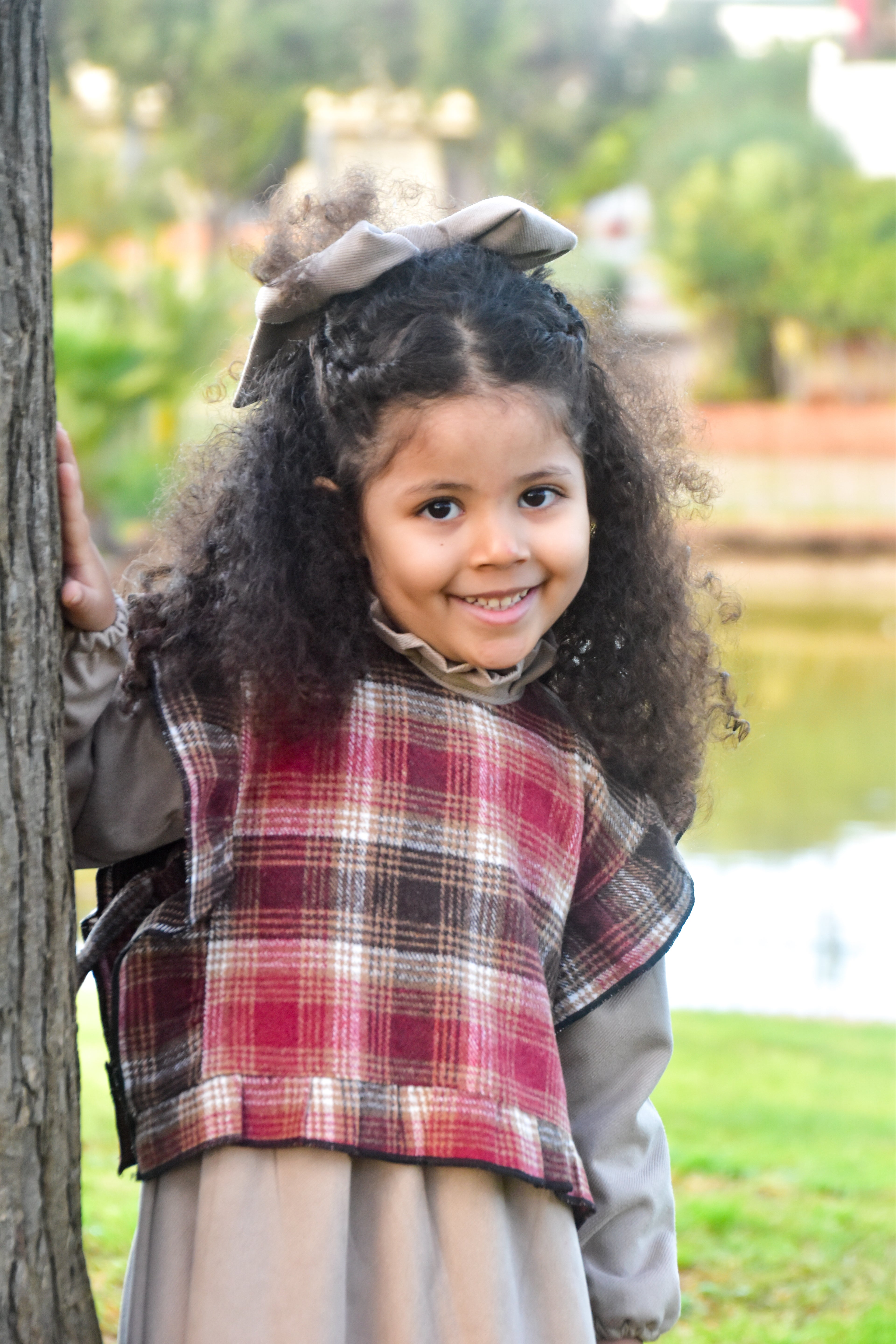 Robe Longue "Fulla" en Beige avec gilet rayé en Marron